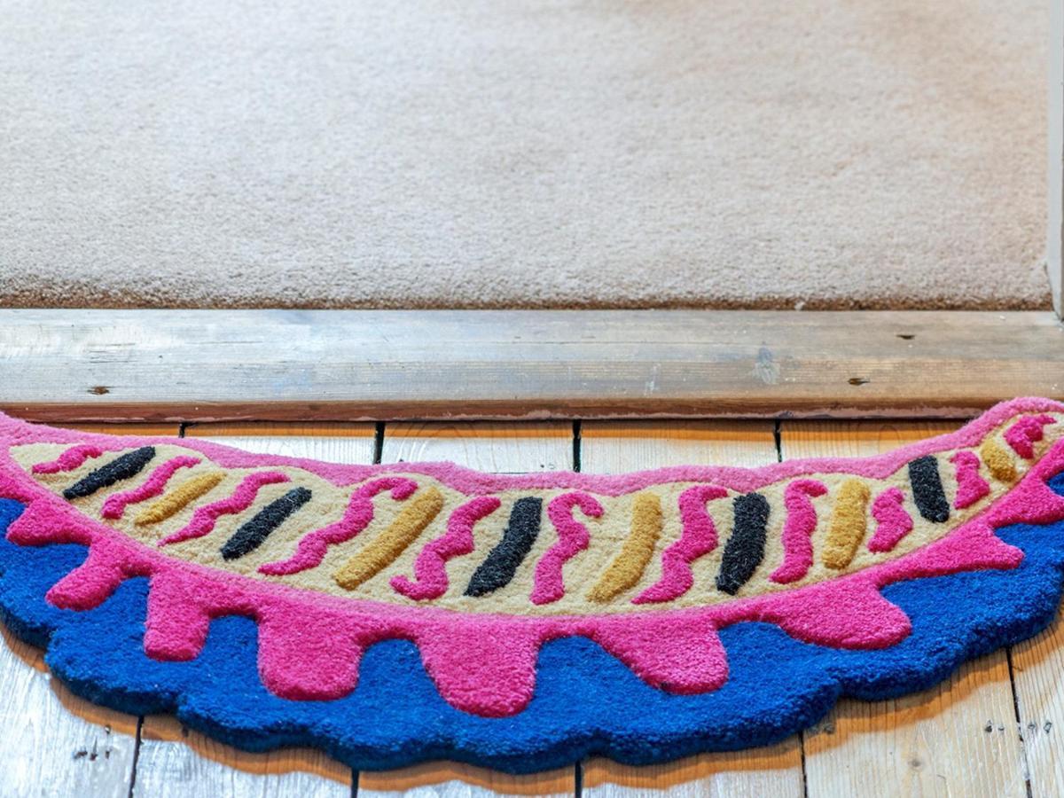 벨파스트 Pass The Keys Colourful, Quirky Artist-Owned 3 Bed Next To Cafes 빌라 외부 사진